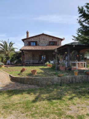 Casale Paradiso Arte e mare, villa vista mare con piscina